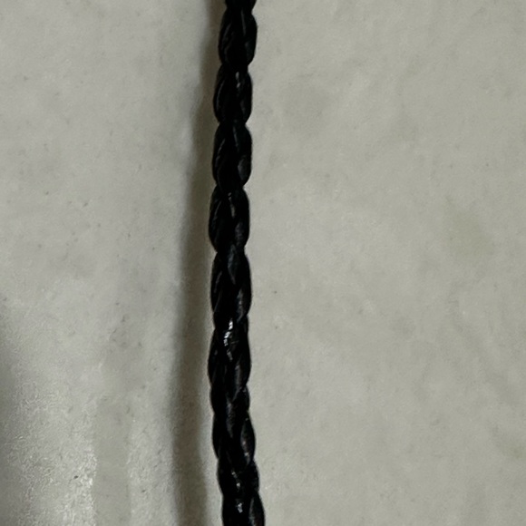 Vintage Silver Tone Trapezoid Pendant Black Leather Necklace - Picture 3 of 8